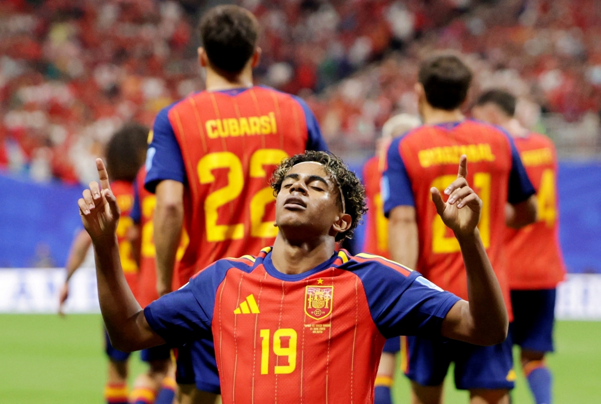 Lamine Yamal phá kỷ lục của Lionel Messi, tái lập chiến tích của Pele. (Ảnh: Reuters)