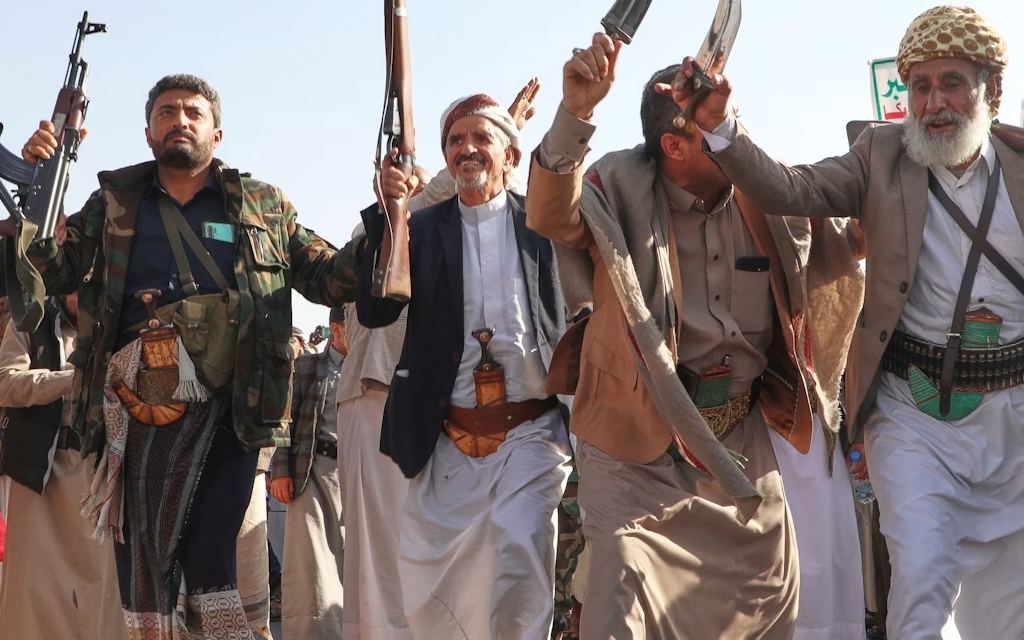 Lực lượng ủng hộ Houthi ở Yemen. Ảnh: AP.