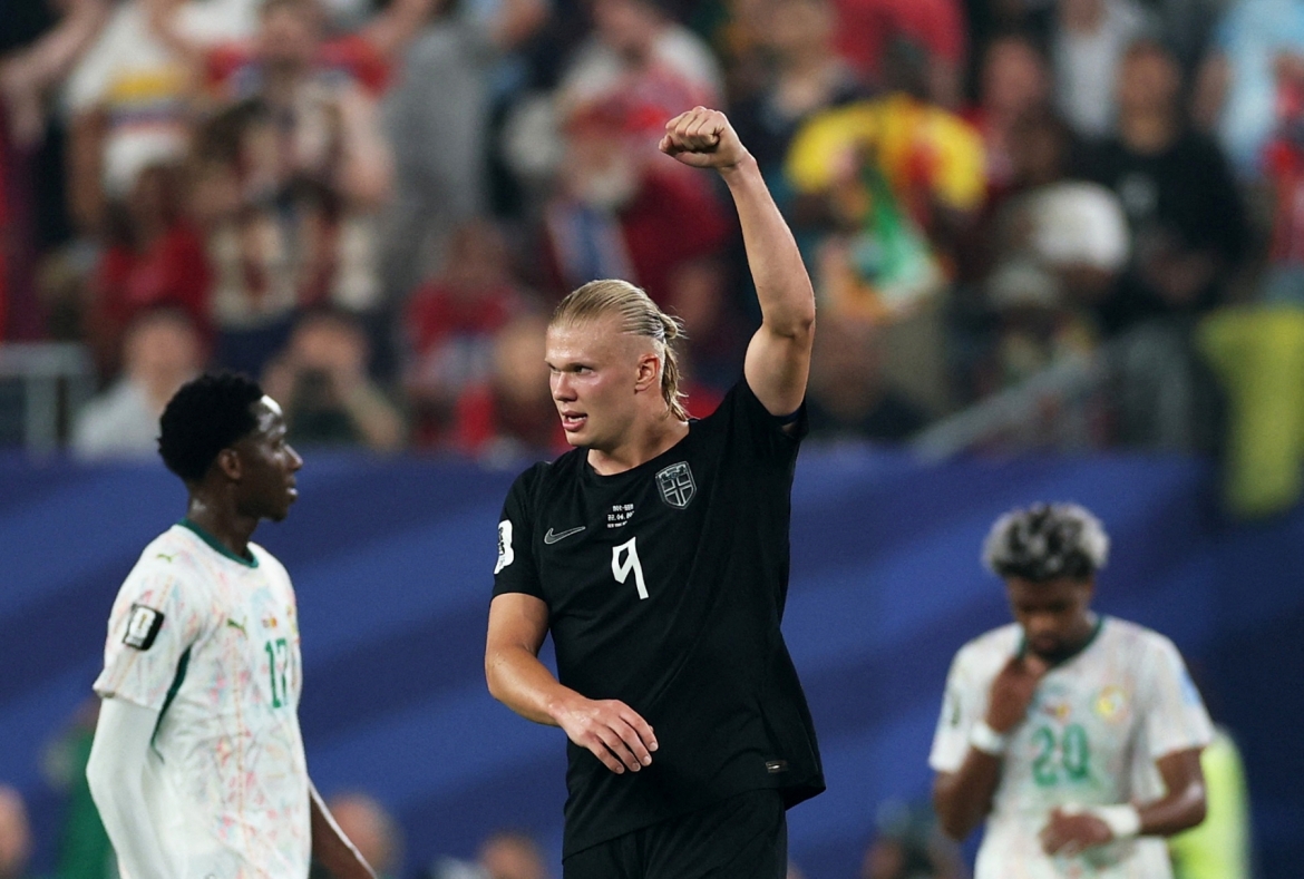 Erling Haaland là người hùng của Na Uy ở trận này khi lập cú đúp vào lưới Senegal.