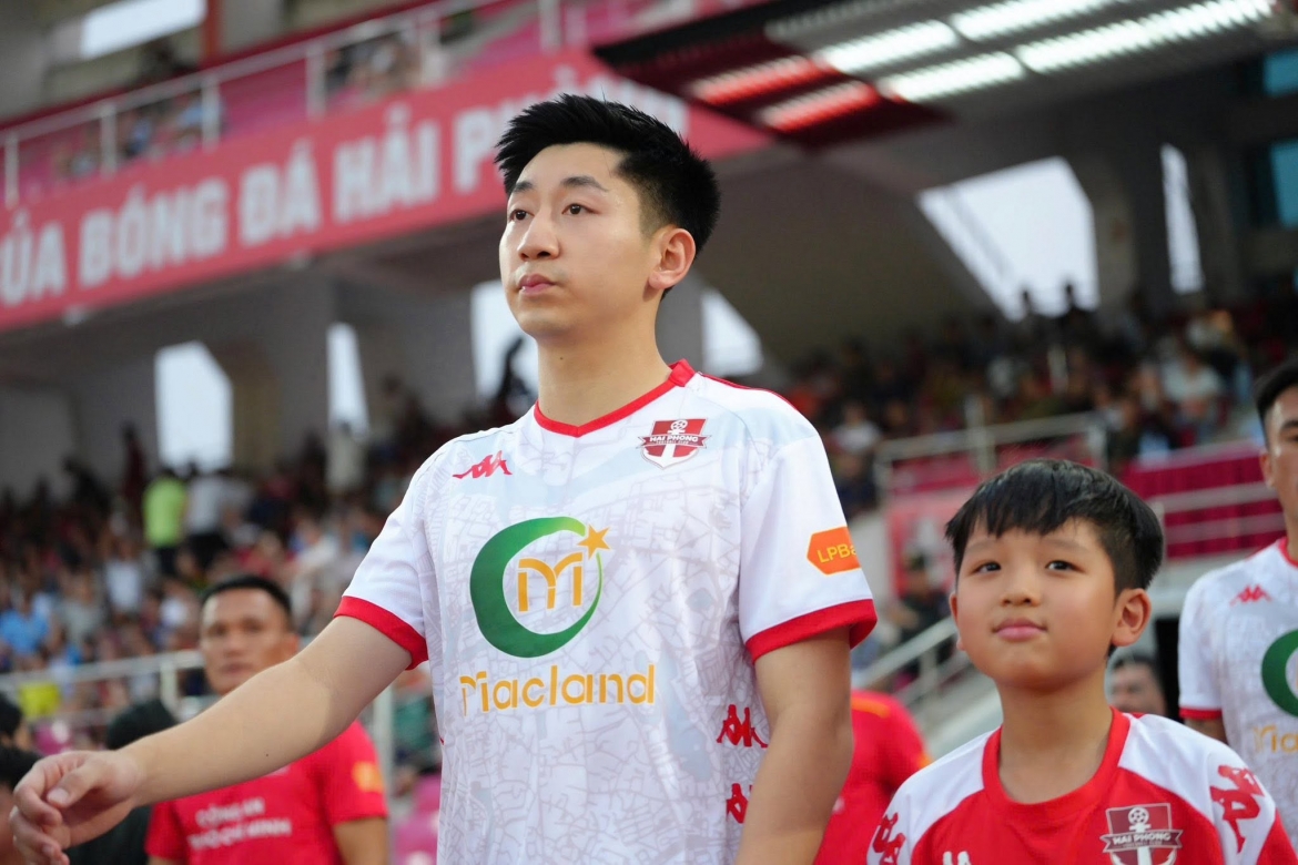 Nguyễn Nhật Minh trong màu áo CLB Hải Phòng. (Ảnh: FBNV)