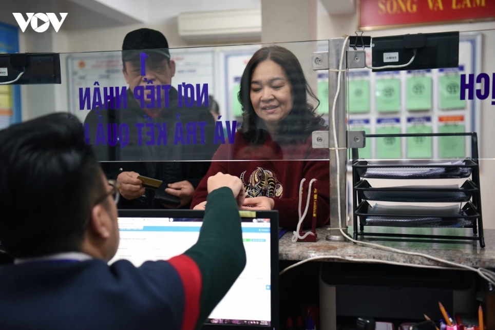 TS Đoàn Văn Tình nhấn mạnh, tuyệt đối không để xảy ra tình trạng sáp nhập cơ học bộ máy nhưng dữ liệu của người dân bị nghẽn, gây gián đoạn hoặc phiền hà cho nhân dân khi thực hiện các thủ tục hành chính cá nhân (Ảnh minh họa)