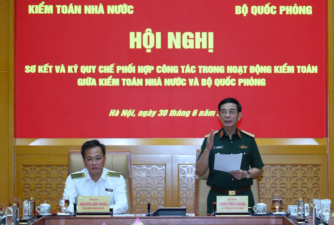 Đại tướng Phan Văn Giang phát biểu tại hội nghị.