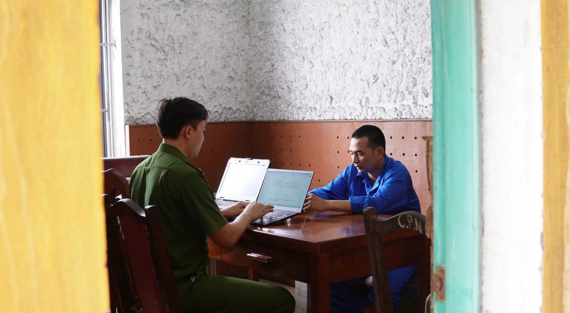 Tại cơ quan điều tra, Nguyễn Văn Sáng khai nhận thực hiện 2 vụ trộm cắp tài sản trên địa bàn Quảng Ninh với tổng giá trị tài sản chiếm đoạt hơn 1,4 tỷ đồng.