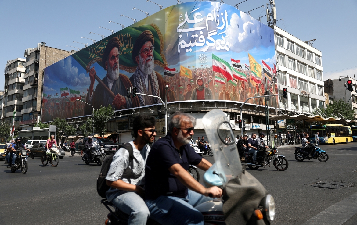 Mỹ và Iran tuyên bố trái chiều về thỏa thuận hòa bình. Ảnh: Reuters.