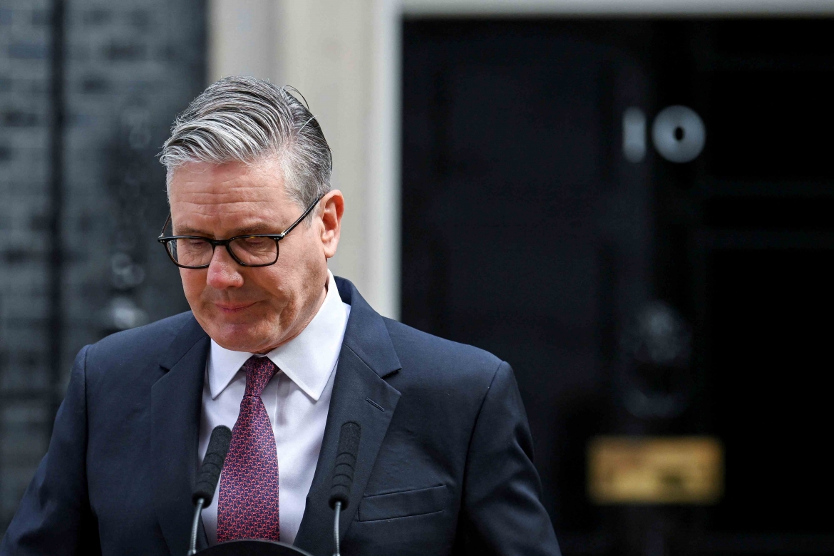 Thủ tướng Anh Keir Starmer thông báo quyết định từ chức ngày 22/6 (Ảnh: Reuters)