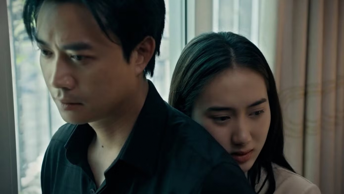 Xuất hiện chưa lâu trong "Dưới ô cửa sáng đèn", nhân vật Trang đã nhanh chóng trở thành tâm điểm tranh cãi của khán giả.