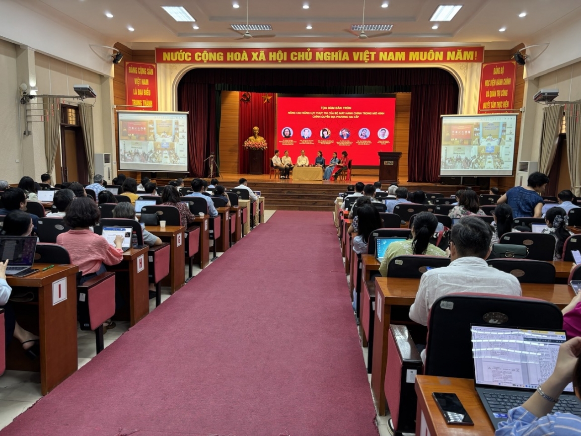Toàn cảnh hội thảo