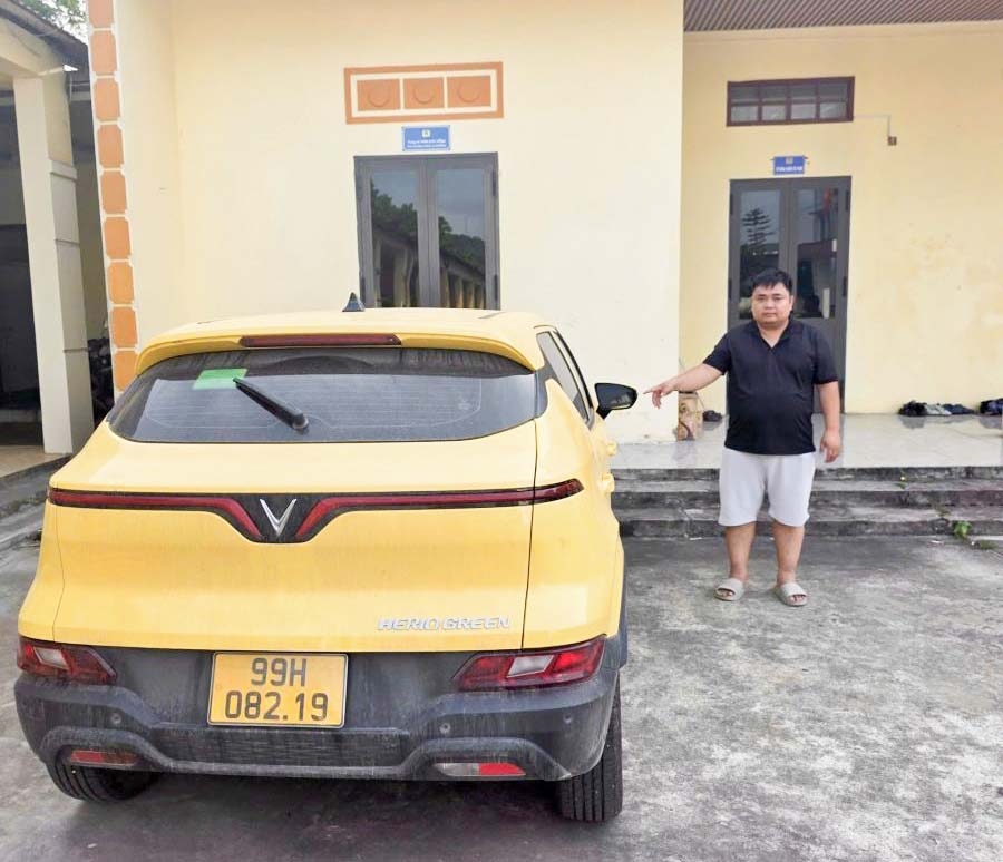 Đối tượng Phạm Thanh Tuyền cùng vật chứng trong vụ việc