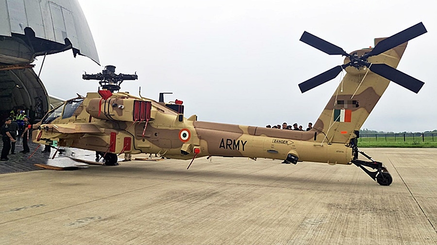 Máy bay trực thăng AH-64E Apache đang được quân đội Ấn Độ sử dụng. Ảnh: Bộ Quốc phòng Ấn Độ.