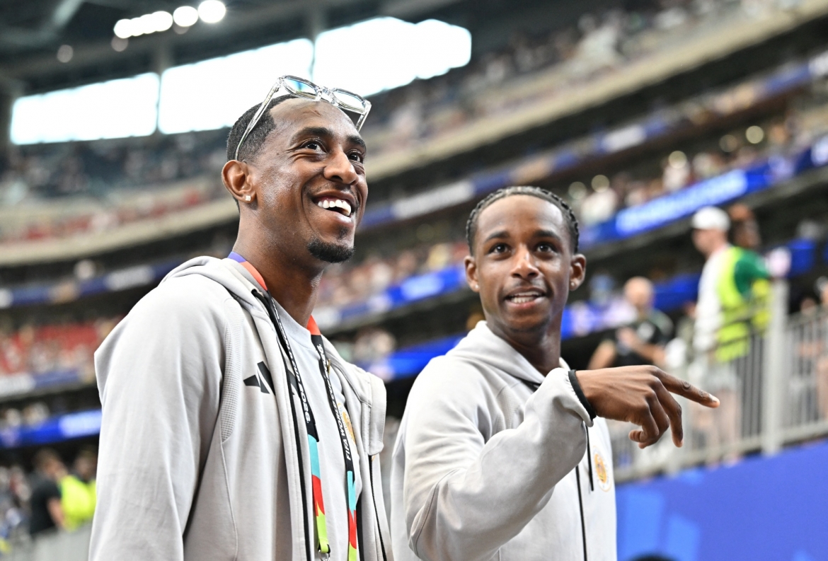 Các cầu thủ Curacao khá thoải mái trong lần đầu tiên góp mặt tại đấu trường World Cup (Ảnh: Reuters)