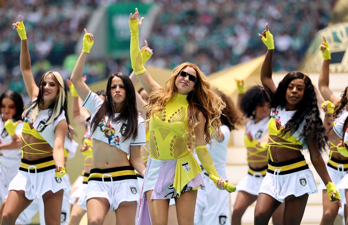 Shakira trở thành tâm điểm trong lễ khai mạc FIFA World Cup 2026. Ảnh: Reuters