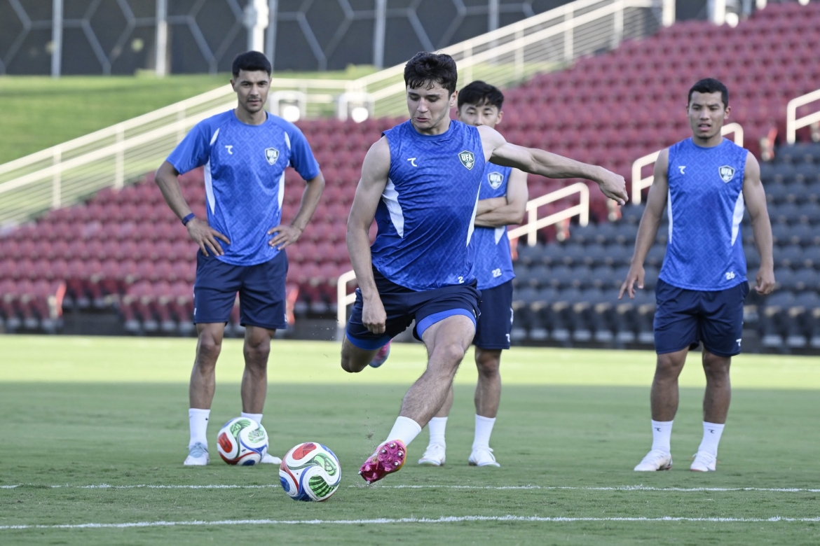 Abdukodir Khusanov là một trong những cầu thủ đáng chú ý nhất bên phía Uzbekistan. (Ảnh: UFA)