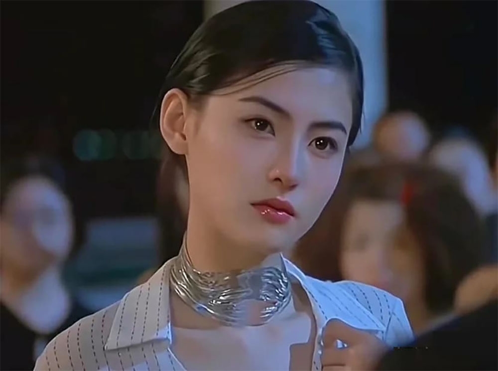 Ngày 16/6, Tòa án tối cao Hong Kong đã phán quyết Trương Bá Chi thắng kiện quản lý cũ Dư Dục Hưng.