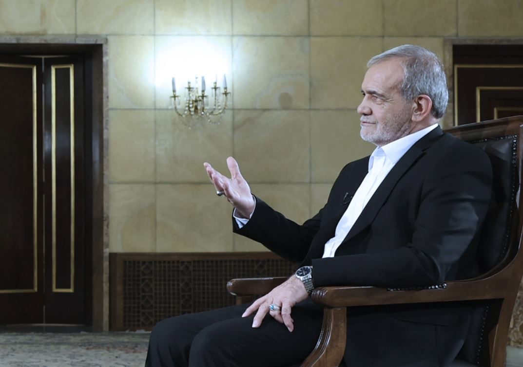 Tổng thống Iran Masoud Pezeshkian. Ảnh: AP
