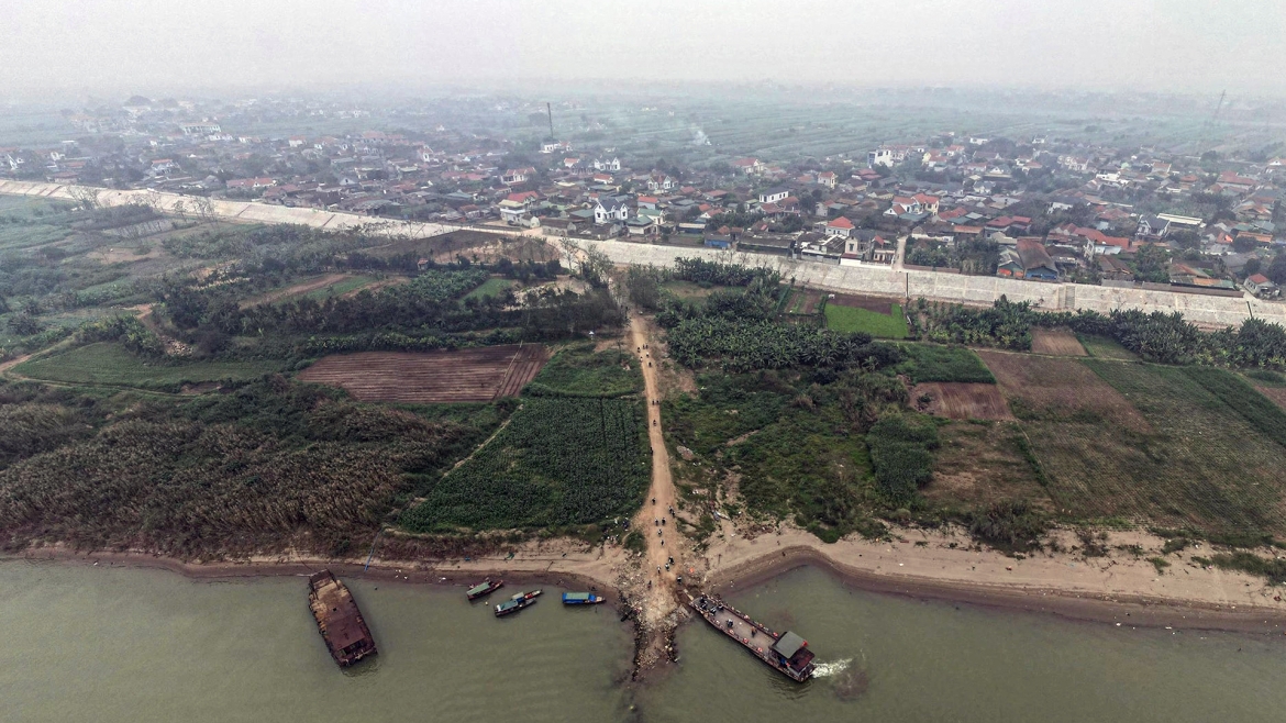 Xã Minh Châu nhìn từ phía bờ hữu sông Hồng