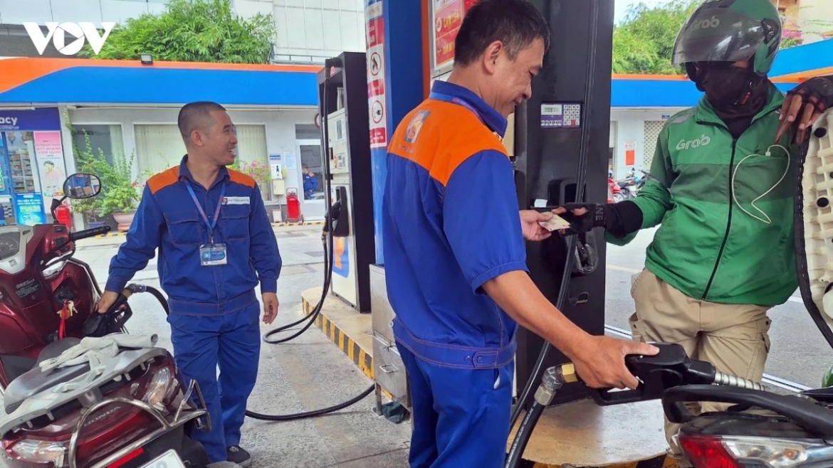 Giá các mặt hàng xăng dầu trong nước áp dụng từ 15h00 chiều 3/9.