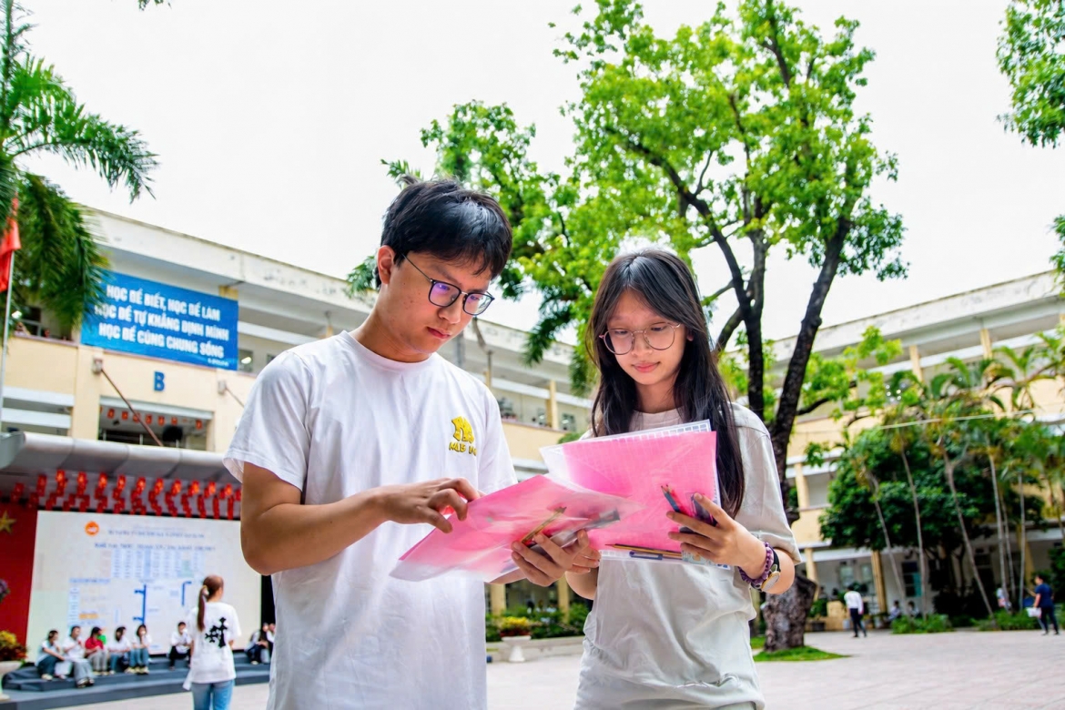 Các chuyên gia tuyển sinh cho rằng, phổ điểm sẽ không tăng đột biến bởi chỉ tiêu các trường tăng