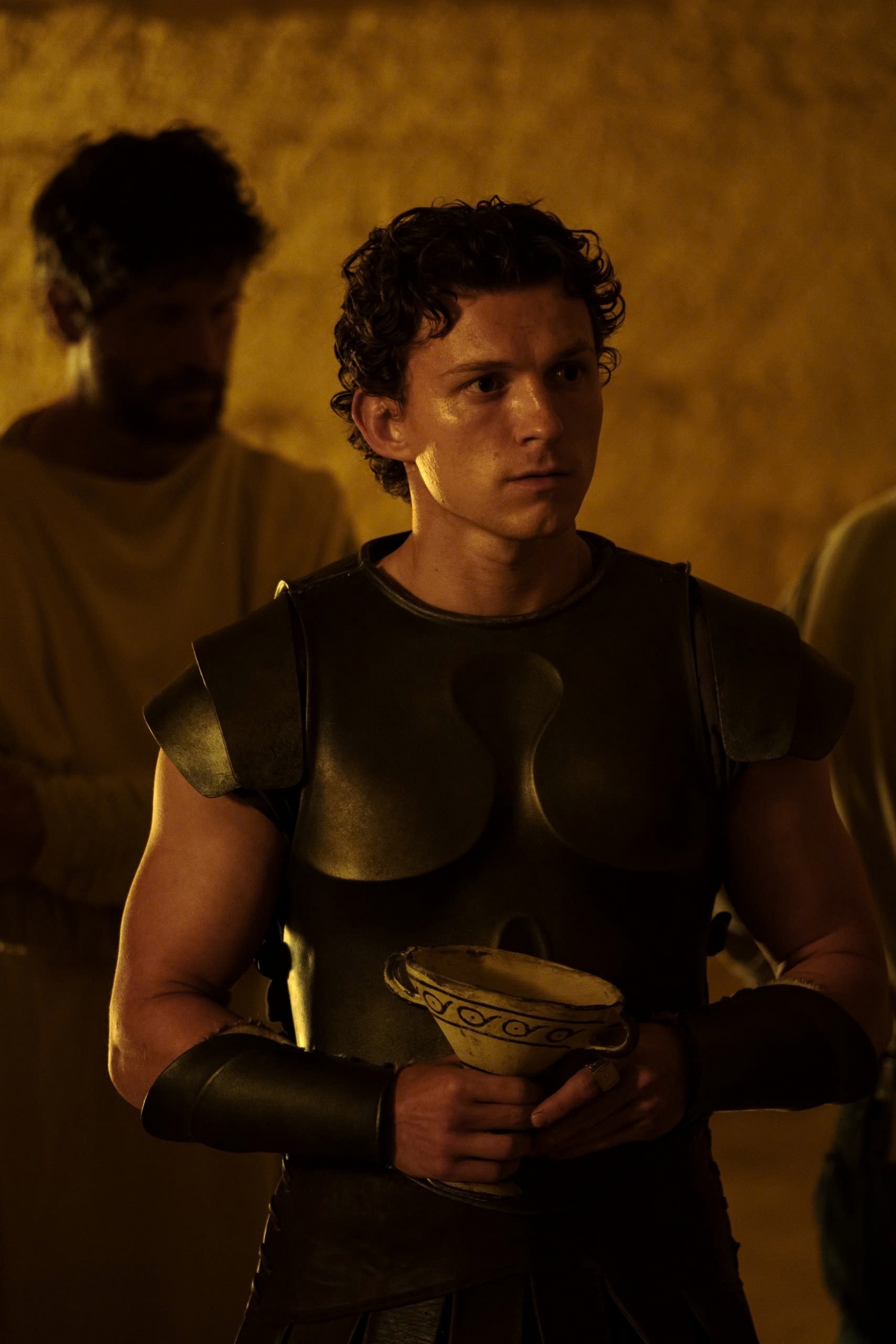 Tom Holland đảm nhận vai Telemachus, con trai của người anh hùng Odysseus