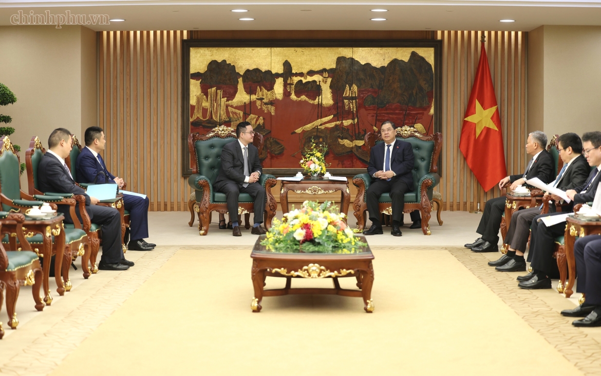 Phó Thủ tướng Thường trực Phạm Gia Túc tiếp Chủ tịch Tập đoàn Khoa học Kỹ thuật kim loại Yongjin (Ảnh: PN)