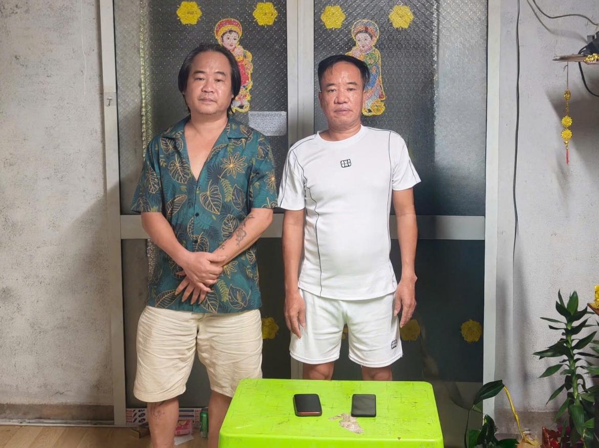 Các đối tượng liên quan trong chuyên án bị tạm giữ để điều tra.