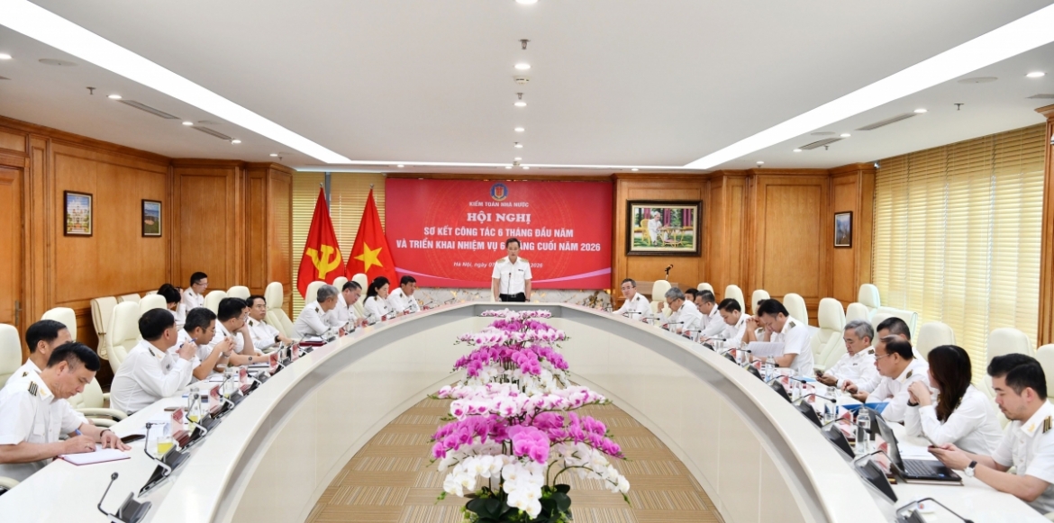 Toàn cảnh Hội nghị sơ kết công tác 6 tháng đầu năm và triển khai nhiệm vụ 6 tháng cuối năm 2026 của Kiểm toán Nhà nước, tổ chức chiều 7/7/2026