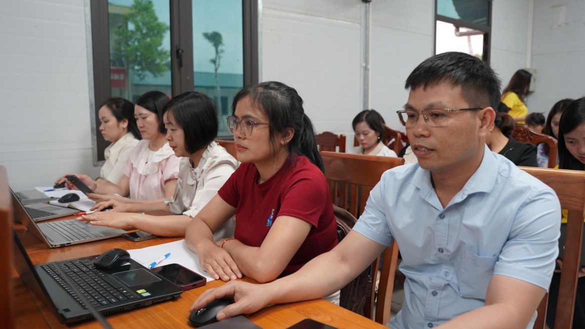 Cán bộ xã Cao Lộc tập huấn phần mềm trí tuệ nhân tạo MISA iGOV OneAI trong quản lý chính quyền thông minh