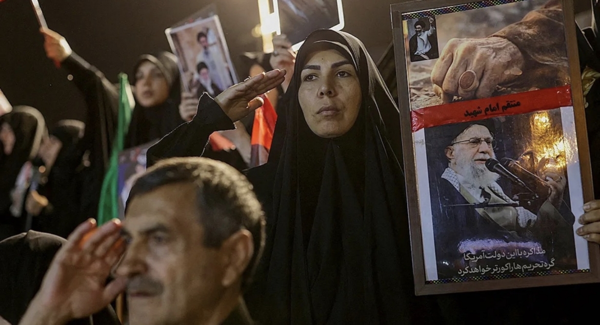 Các lễ rước linh cữu Đại giáo chủ Khamenei sẽ bắt đầu từ ngày 3/7 tại thủ đô Tehran và kết thúc vào ngày 9/7 với lễ an táng tại quê nhà Mashhad của ông. Ảnh: Reuters