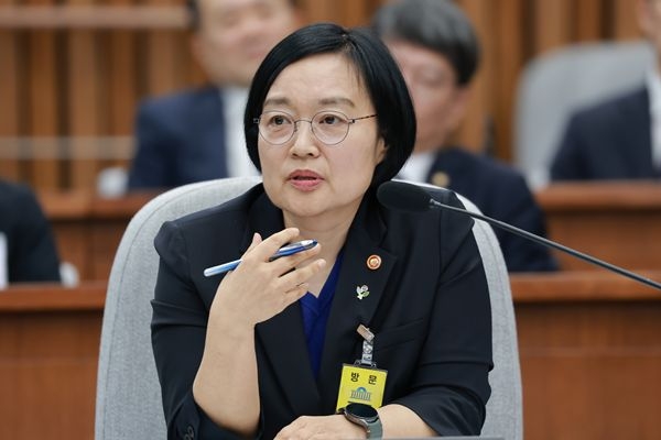 Nữ Thủ tướng Hàn Quốc Han Seong-sook (Ảnh: Yonhap)