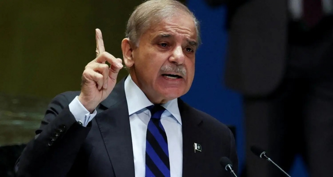 Thủ tướng Pakistan Shehbaz Sharif (Ảnh: Reuters)