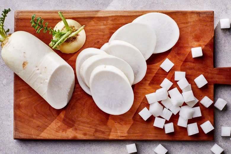 Củ cải trắng được ví von là "nhân sâm trắng" nhờ kho tàng dinh dưỡng vô cùng quý giá mà nó mang lại cho cơ thể. (Ảnh minh họa: VTC News)