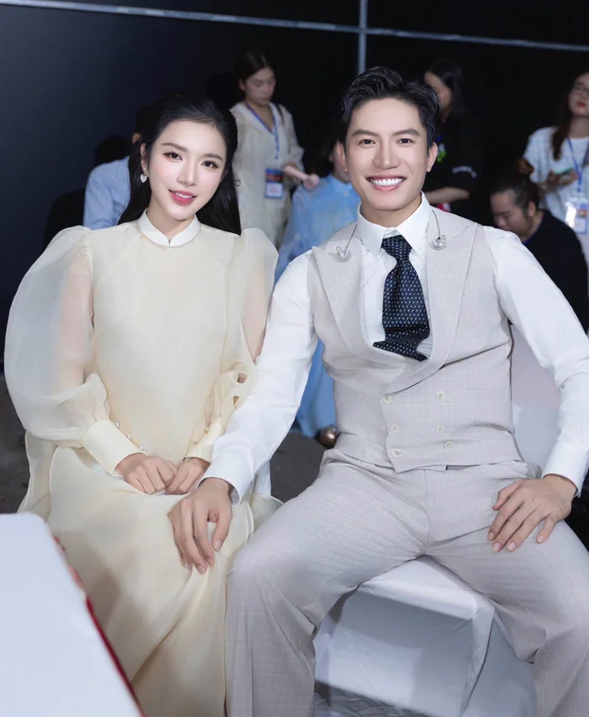 Khoảnh khắc của Anh Tú và LyLy gây sốt mạng xã hội. Nhiều người cho rằng, chính sự tự nhiên và thoải mái của Anh Tú đã phần nào cho thấy mối quan hệ thân thiết giữa anh và LyLy.