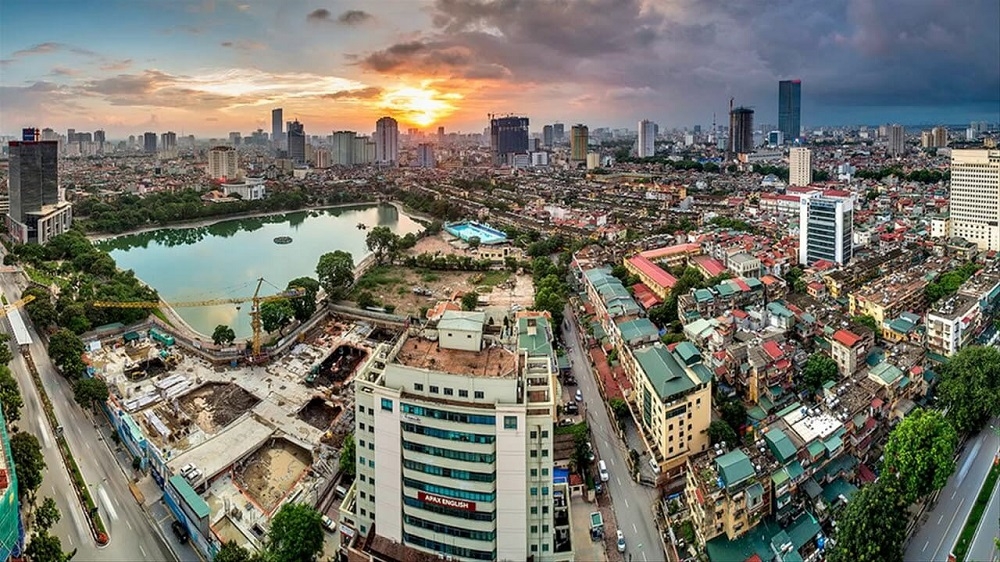 Lãi suất, hạ tầng và pháp lý là ba lực ép tái cấu trúc