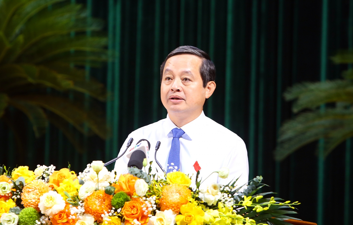 Chủ tịch UBND tỉnh Bắc Ninh Phạm Hoàng Sơn phát biểu làm rõ thêm một số nội dung tại Kỳ họp