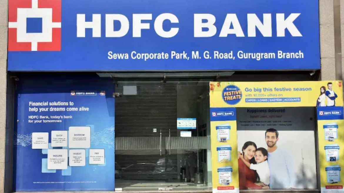 Ngân hàng HDFC đòi hỏi đội ngũ nhân viên phải thích ứng với mô lấy công nghệ và khách hàng làm trung tâm -  Ảnh: Economictimes