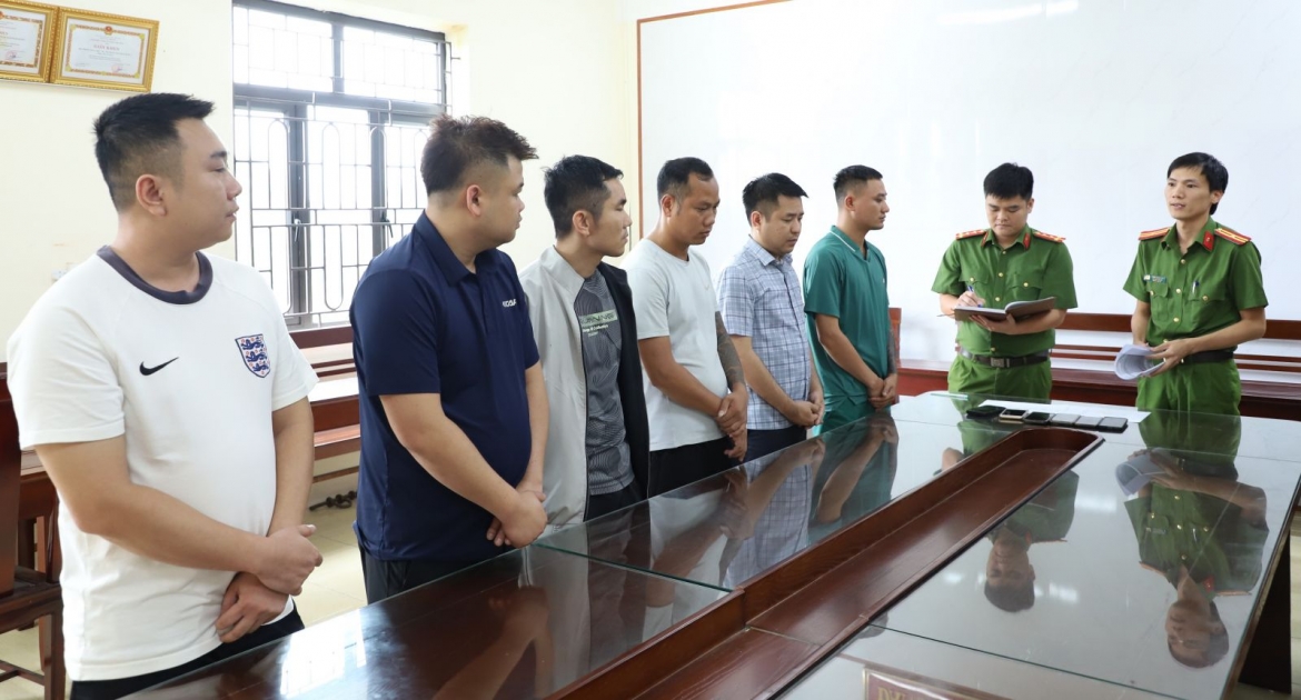 Các đối tượng tại Cơ quan Cảnh sát điều tra