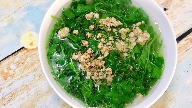 Canh rau má có vị thanh mát và nhiều lợi ích cho sức khỏe