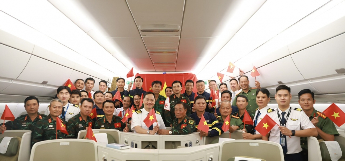 Việc tiếp tục thực hiện chuyến bay đón đoàn công tác trở về nước một lần nữa khẳng định năng lực và vai trò của Vietnam Airlines trong bảo đảm các nhiệm vụ vận tải hàng không đặc biệt. Không chỉ hoàn thành sứ mệnh kết nối những hành trình quan trọng của quốc gia, Hãng hàng không Quốc gia còn góp phần lan tỏa hình ảnh một Việt Nam trách nhiệm, nhân văn, sẵn sàng đồng hành và sẻ chia với cộng đồng quốc tế.