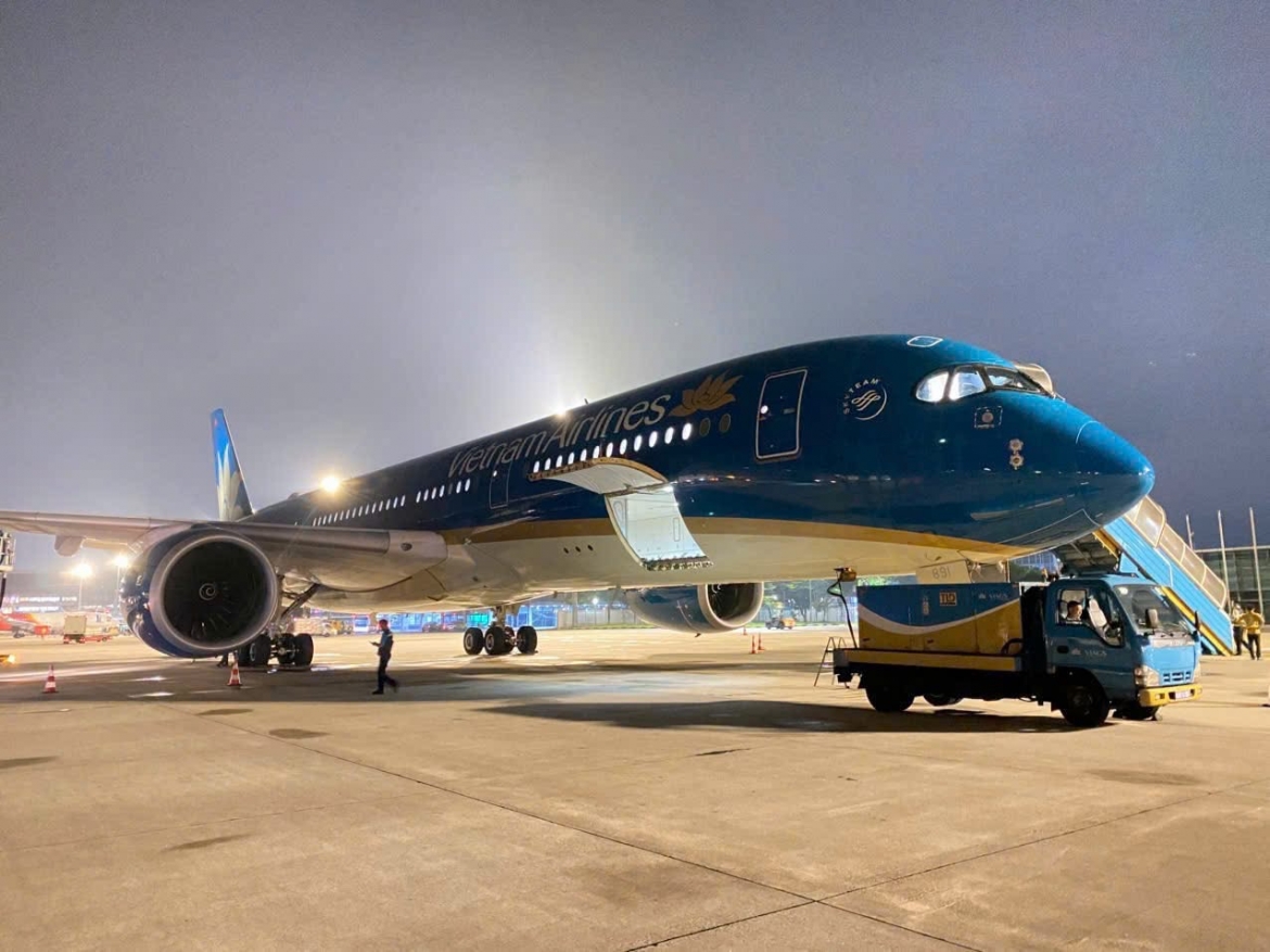 Chuyến bay VN69 được khai thác bằng máy bay thân rộng Airbus A350, cất cánh từ sân bay quốc tế Simón Bolívar (Caracas, Venezuela) lúc 13h30 ngày 9/7 (giờ địa phương).