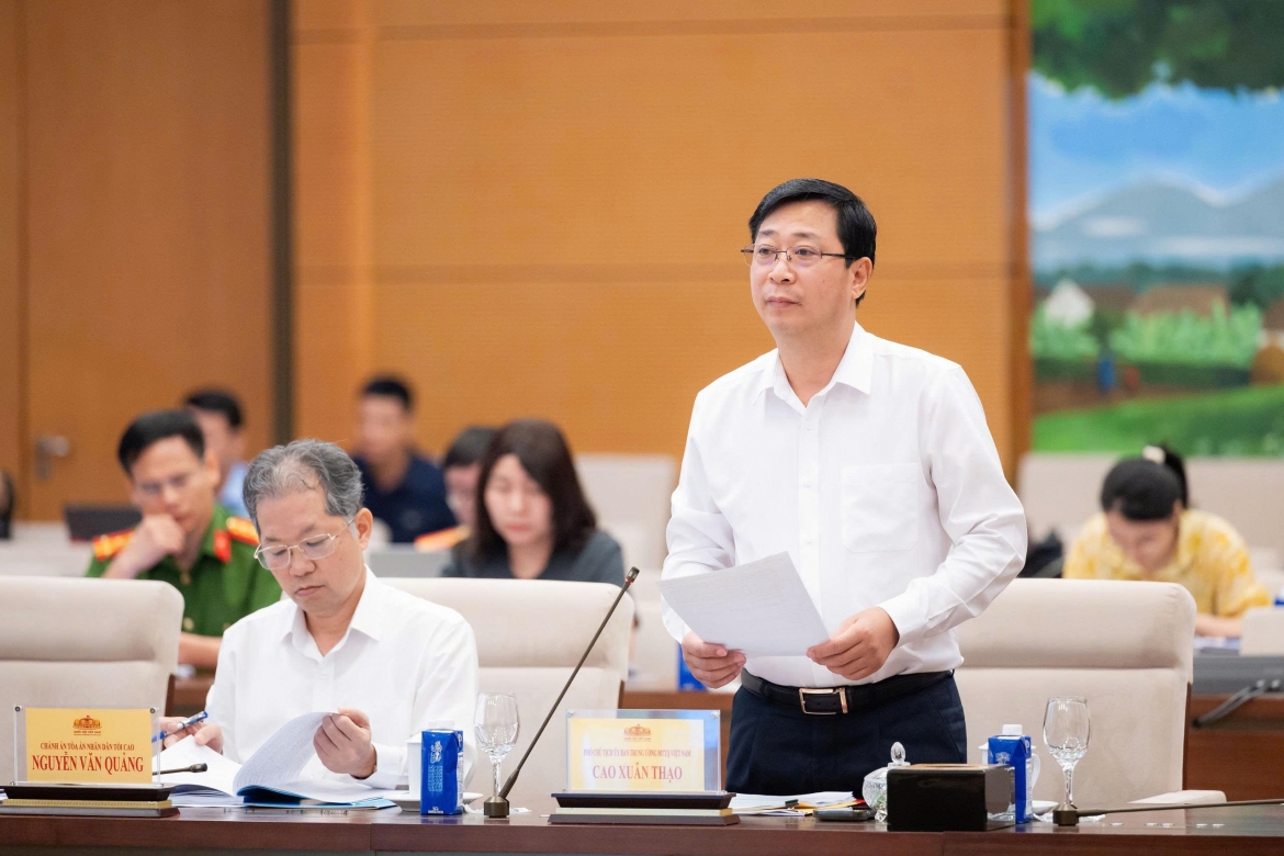 Ông Cao Xuân Thạo, Phó Chủ tịch Ủy ban Trung ương Mặt trận Tổ quốc Việt Nam tại Phiên họp