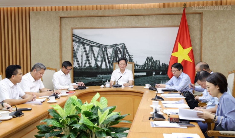 Phó Thủ tướng Hồ Quốc Dũng chủ trì cuộc họp về việc thành lập Khu Công nghệ cao của tỉnh Hưng Yên - Ảnh: VGP/Gia Huy