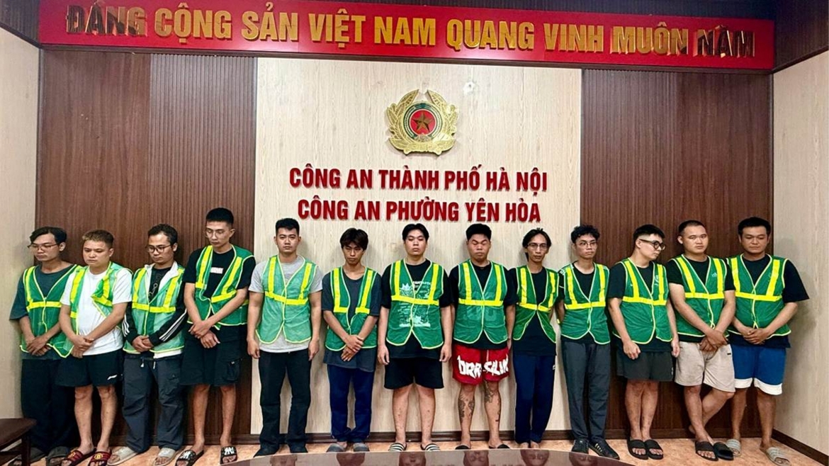 Các đối tượng và tang vật trong vụ việc
