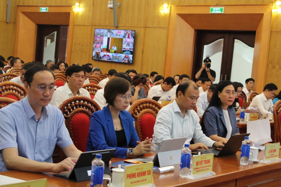Các đại biểu dự hội nghị.
