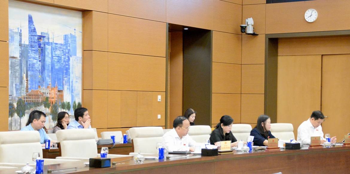 Các đại biểu tham dự Phiên họp