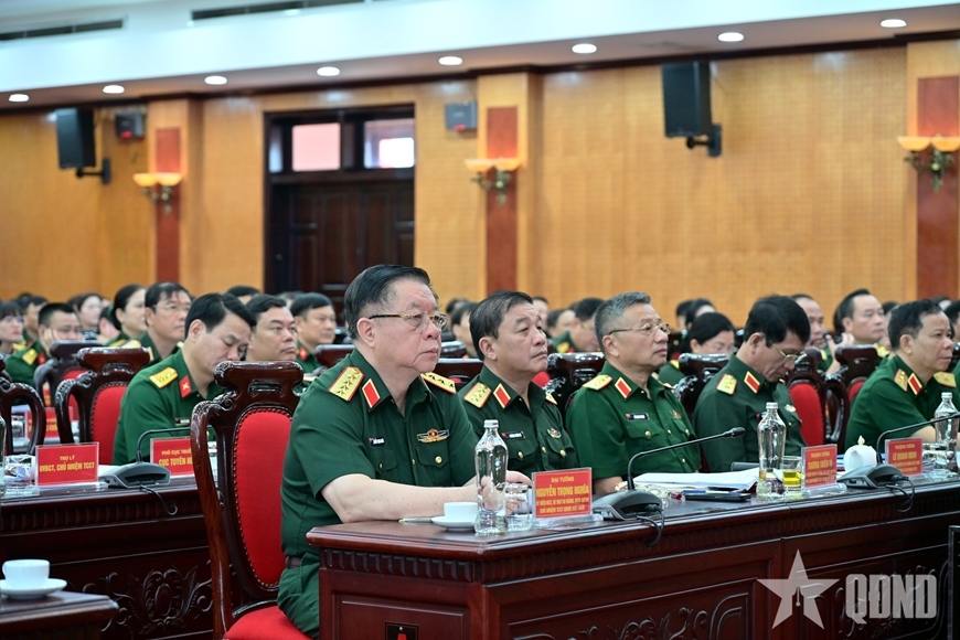 Đại tướng Nguyễn Trọng Nghĩa cùng các đại biểu dự hội nghị. Ảnh: QĐND
