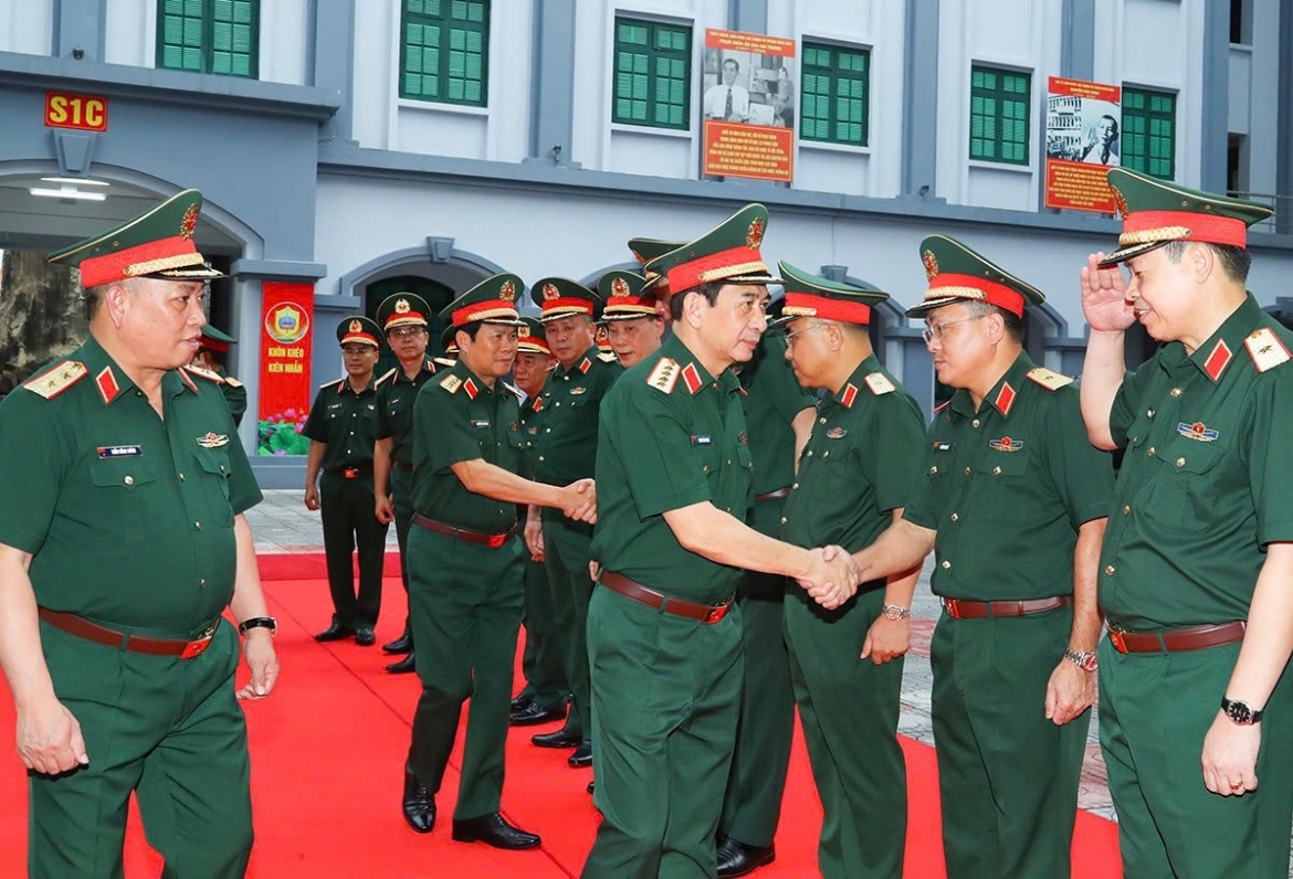 Đại tướng Phan Văn Giang dự, chỉ đạo Hội nghị Tùy viên Quốc phòng lần thứ XXI.