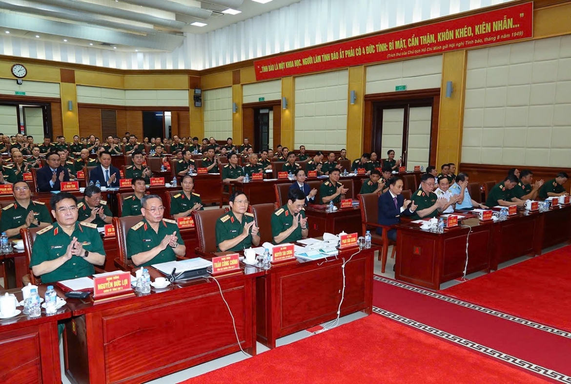 Các đại biểu dự hội nghị.
