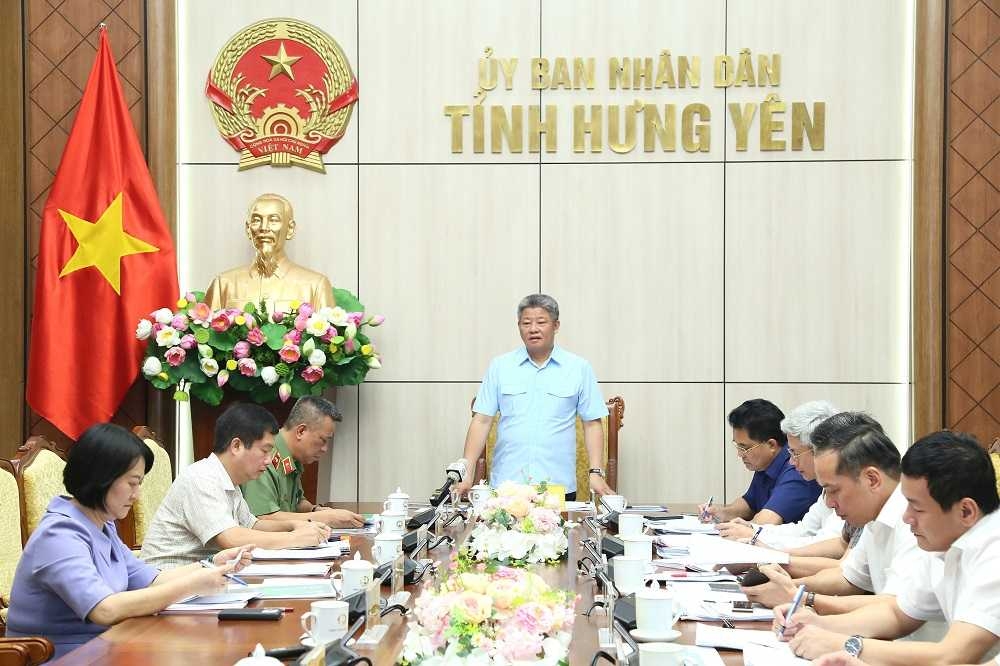 Chủ tịch UBND tỉnh Nguyễn Mạnh Quyền phát biểu chỉ đạo tại cuộc họp. Ảnh: Cổng TTĐT tỉnh Hưng Yên
