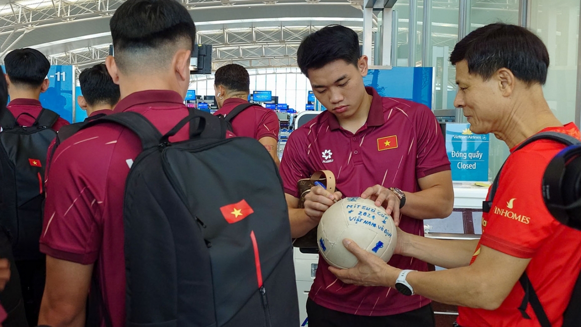 ĐT Việt Nam sang Thái Lan chuẩn bị cho trận ra quân tại ASEAN Cup 2026 (Ảnh: VFF)