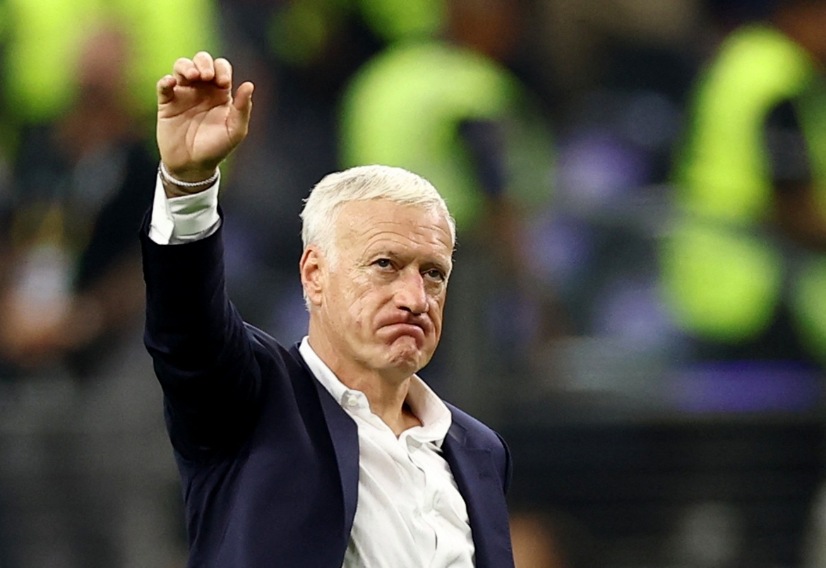 HLV Deschamps chỉ trích trọng tài sau thất bại của Pháp (Ảnh: Reuters).
