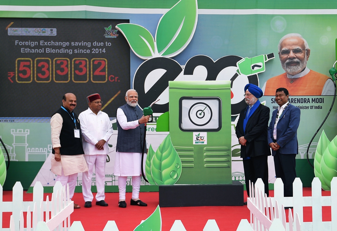 Thủ tướng Ấn Độ Narendra Modi chính thức ra mắt nhiên liệu E20 nhân dịp Tuần lễ Năng lượng Ấn Độ 2023
